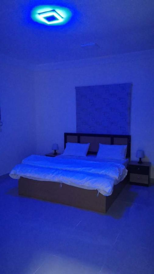 Al Shadi Apartments 얀부 외부 사진