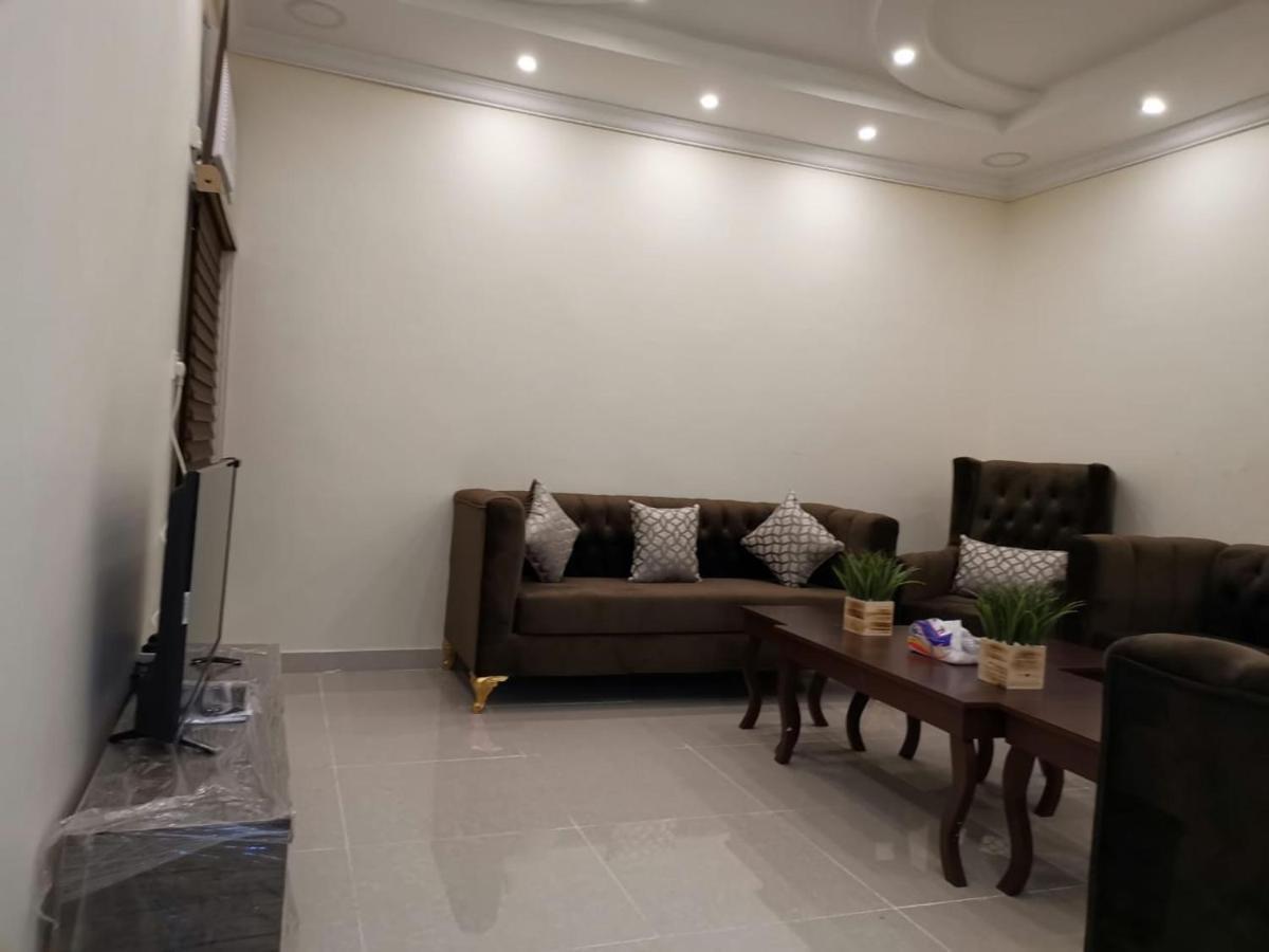 Al Shadi Apartments 얀부 외부 사진