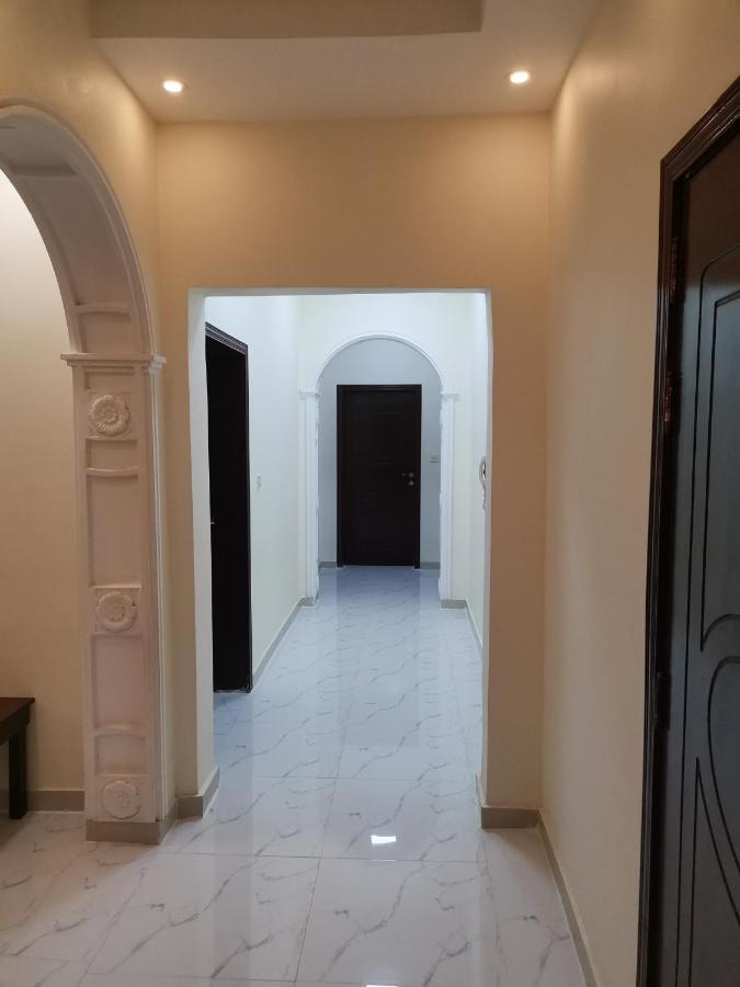 Al Shadi Apartments 얀부 외부 사진