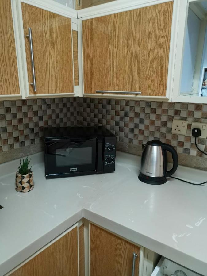 Al Shadi Apartments 얀부 외부 사진