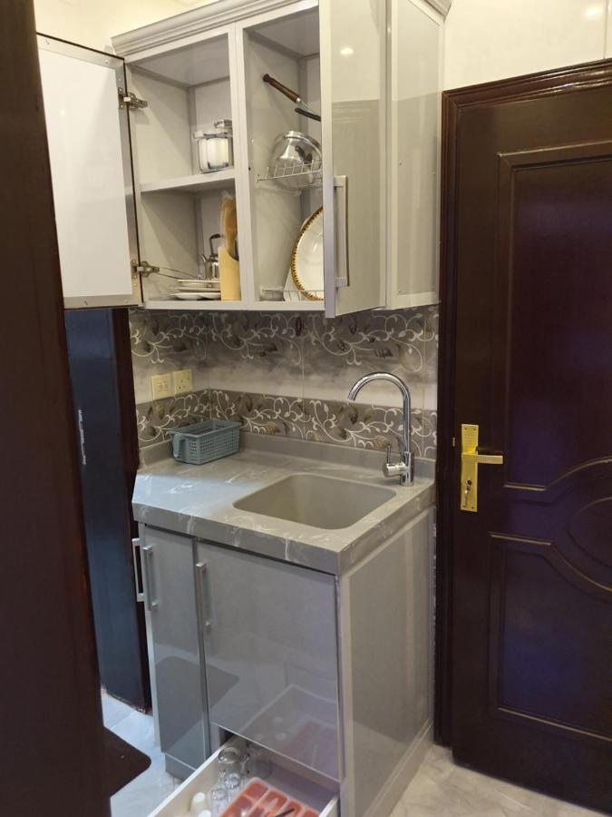 Al Shadi Apartments 얀부 외부 사진